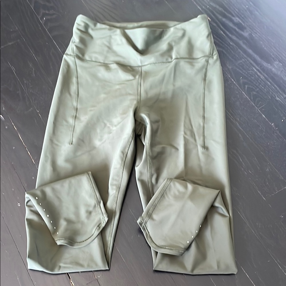 Athleta Olive Green Pacesetter Leggings - Never Worn